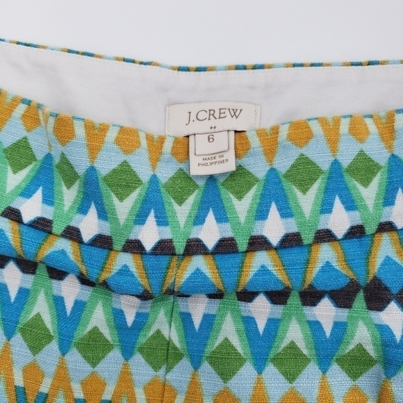 j. Crew Factory Geo Print Green and Blue Shorts, Size 6 - Picture 5 of 7